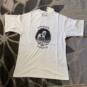VETEMENTS MEN'S DOUBLE UNICORN GRAPHIC COTTON T-SHIRT WHITE